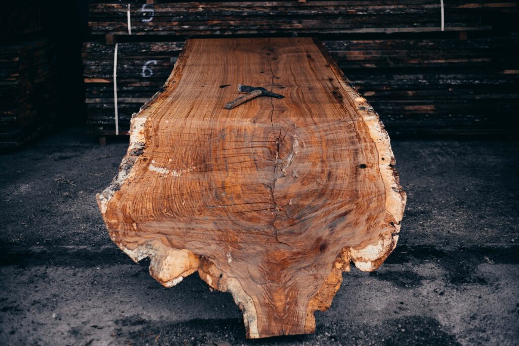 Custom, handmade oak dining table in Dubai, one-piece design, crafted for luxury interiors. Prices from 18,000 to 650,000 AED. Exclusive UAE craftsmanship.